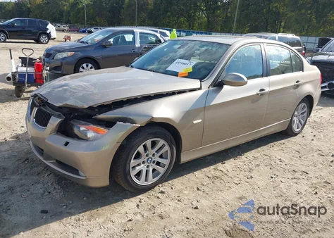 2007 BMW 328Xi из США, поврежденный, VIN WBAVC93577K031069
